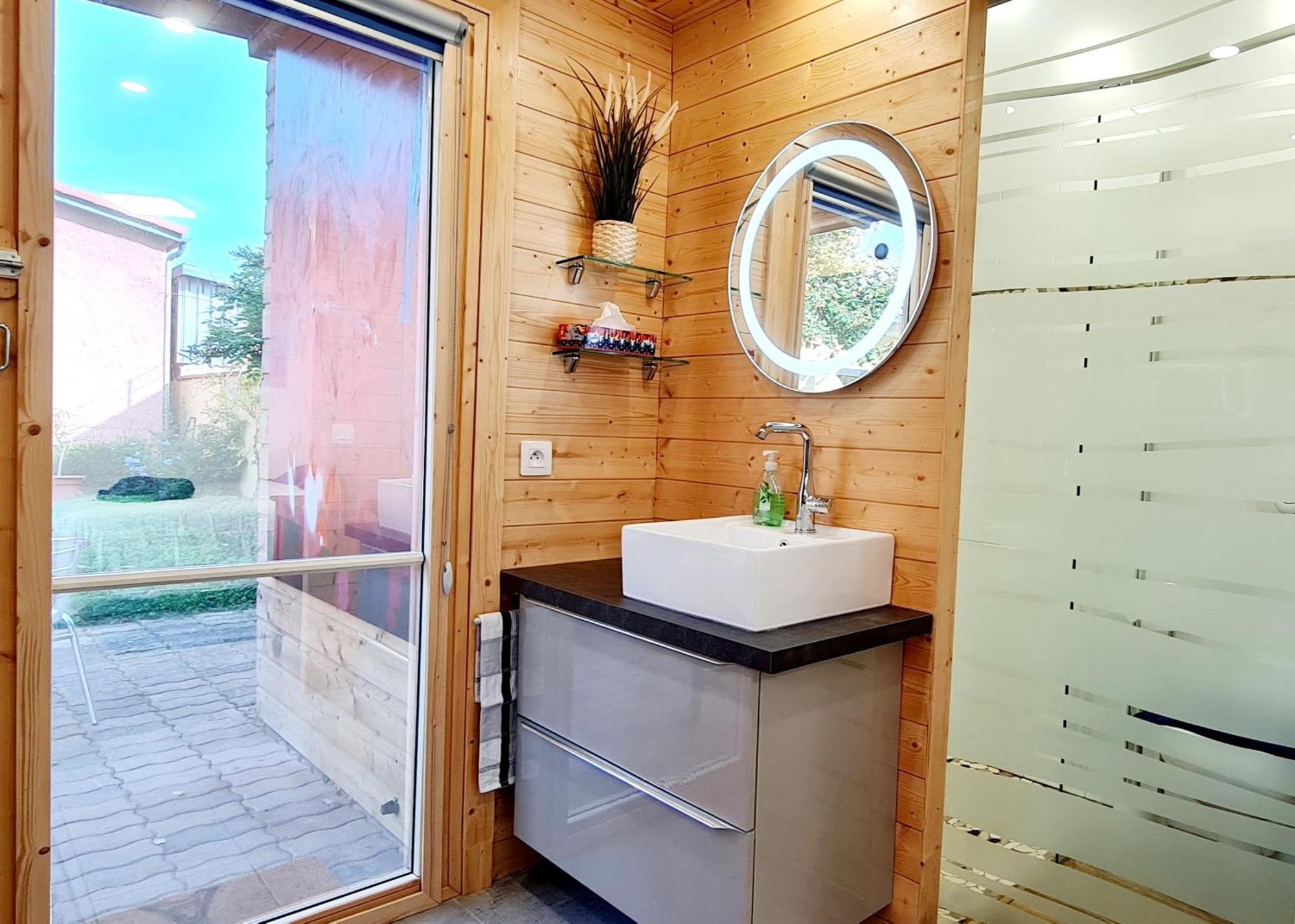 Cabane Cote Jardin Toulouse Luaran gambar